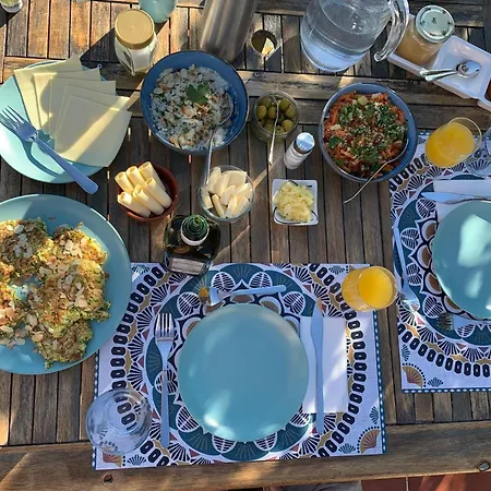 House Of The Three Marias 4*