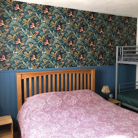 House Of The Three Marias Bed and breakfast *