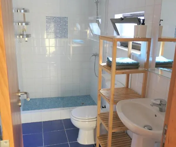 Nocleg ze śniadaniem House Of The Three Marias