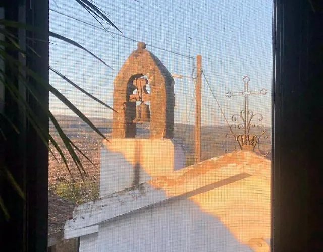 House Of The Three Marias 4*