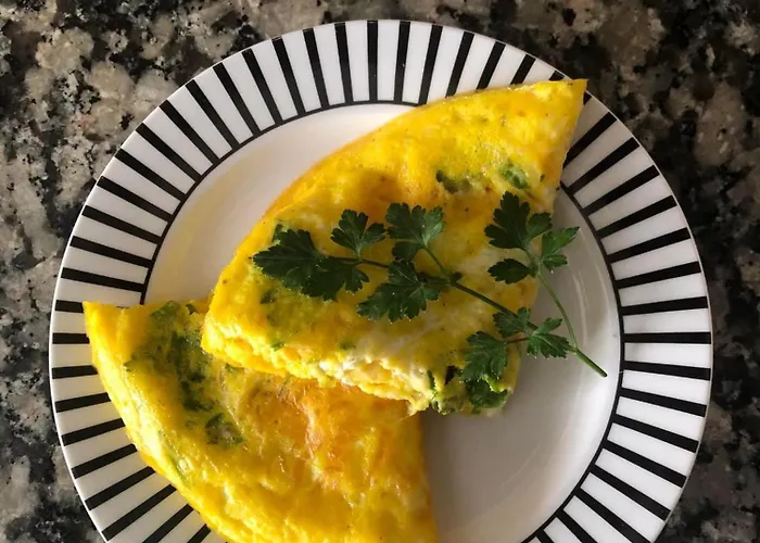 House Of The Three Marias 4*